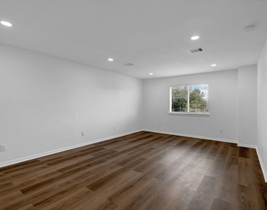11926 Jelicoe Drive - Photo Thumbnail 17
