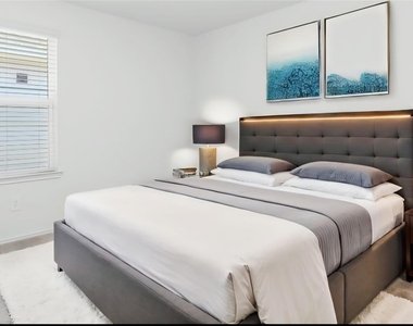 3070 Ferris Drive - Photo Thumbnail 7