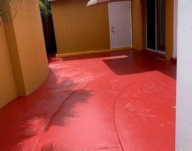 1104 Westminster Street W - Photo Thumbnail 11