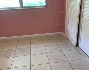 1104 Westminster Street W - Photo Thumbnail 9