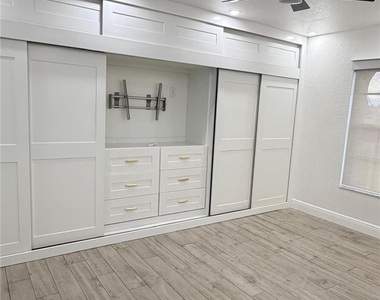 3445 Ne 11th Avenue - Photo Thumbnail 15