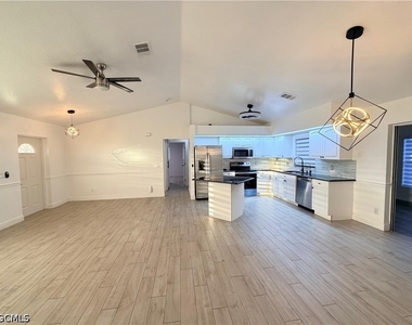 3445 Ne 11th Avenue - Photo Thumbnail 8