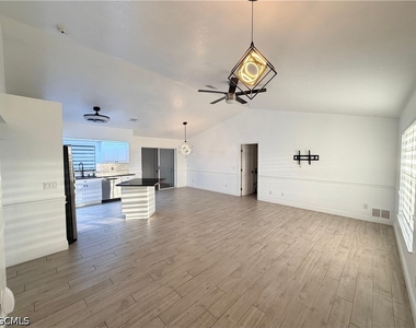 3445 Ne 11th Avenue - Photo Thumbnail 9