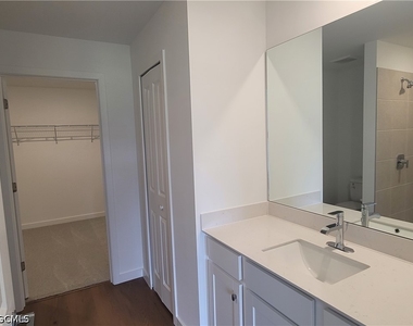 17360 Cantu Court - Photo Thumbnail 6