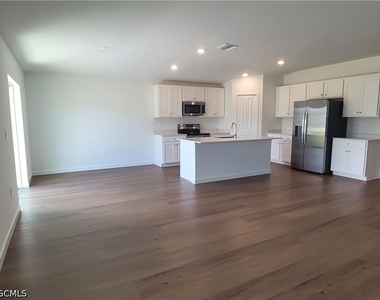 17360 Cantu Court - Photo Thumbnail 3