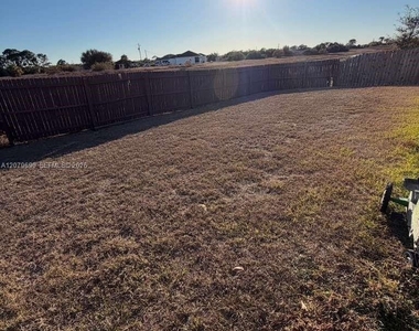 9026 W Mac Court - Photo Thumbnail 11