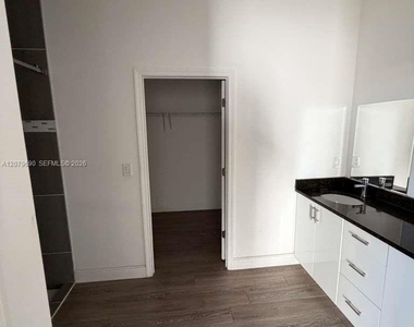 9026 W Mac Court - Photo Thumbnail 7