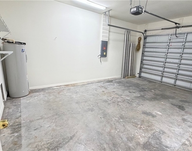 3202 10th Street Sw - Photo Thumbnail 13