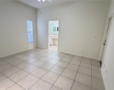 3202 10th Street Sw - Photo Thumbnail 4