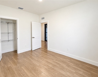 9040 Bamboo Circle - Photo Thumbnail 9