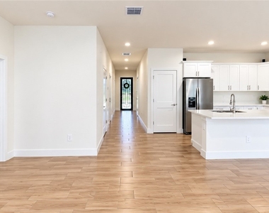 9040 Bamboo Circle - Photo Thumbnail 4