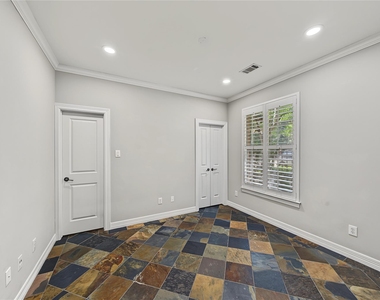 2188 Bancroft Street - Photo Thumbnail 7