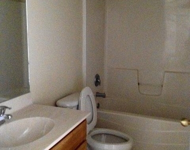 5288 Glenlivet Road - Photo Thumbnail 6