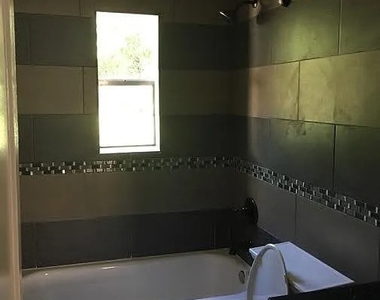18 Becker Drive - Photo Thumbnail 2