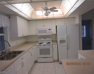 120 Se 27th Terrace - Photo Thumbnail 4