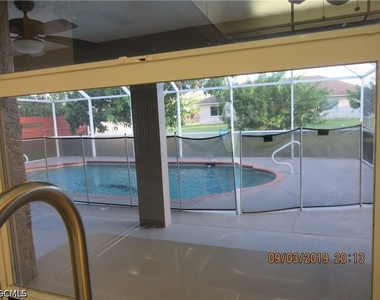120 Se 27th Terrace - Photo Thumbnail 7
