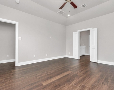 10642 Cascade Creek Drive - Photo Thumbnail 9