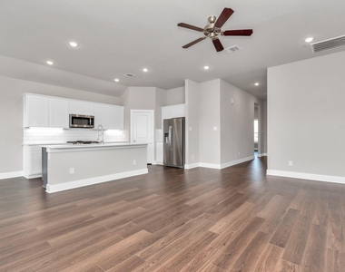 10642 Cascade Creek Drive - Photo Thumbnail 6