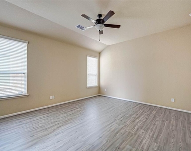 19007 Moss Bay Lane - Photo Thumbnail 10