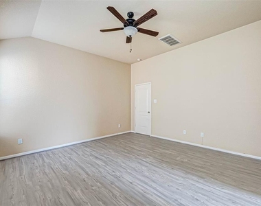 19007 Moss Bay Lane - Photo Thumbnail 11