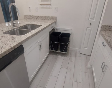 5020 Arancia Lane - Photo Thumbnail 28