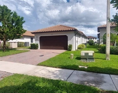 5020 Arancia Lane - Photo Thumbnail 2