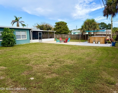 1052 Garfield Street - Photo Thumbnail 9