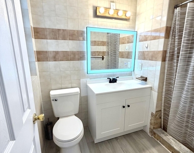1052 Garfield Street - Photo Thumbnail 24