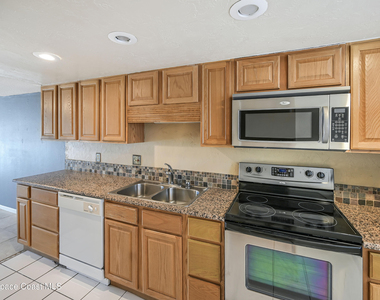 190 Paradise Boulevard - Photo Thumbnail 6