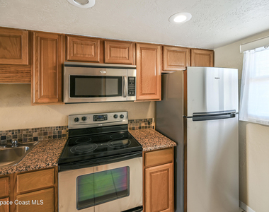 190 Paradise Boulevard - Photo Thumbnail 7