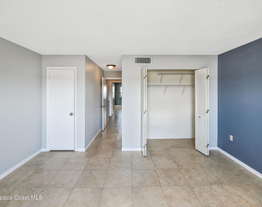 190 Paradise Boulevard - Photo Thumbnail 17