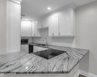 927 Prosperity Place E - Photo Thumbnail 7