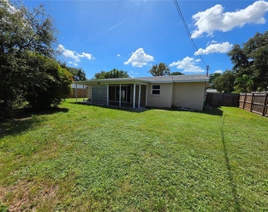 3119 60th Street N - Photo Thumbnail 15
