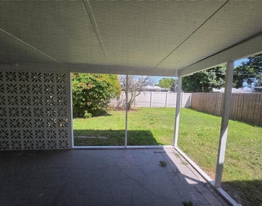3119 60th Street N - Photo Thumbnail 13
