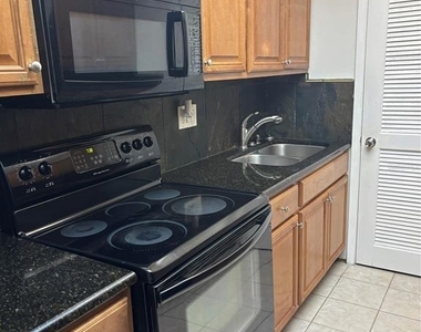 1799 N Highland Avenue - Photo Thumbnail 5
