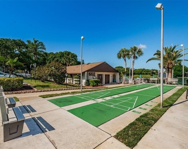 2575 Pine Ridge Way S - Photo Thumbnail 17