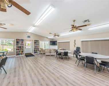 2575 Pine Ridge Way S - Photo Thumbnail 14