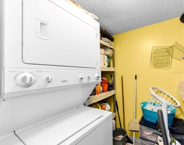 2575 Pine Ridge Way S - Photo Thumbnail 10