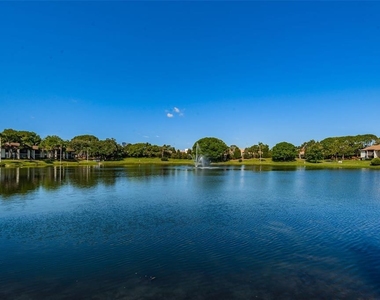 2575 Pine Ridge Way S - Photo Thumbnail 16