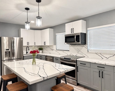 11723 Raintree Village Boulevard - Photo Thumbnail 3