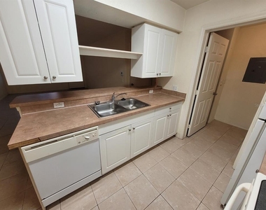 36101 Deer Creek Drive - Photo Thumbnail 8