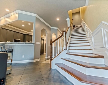 618 Saxony Boulevard - Photo Thumbnail 26
