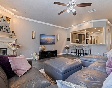 618 Saxony Boulevard - Photo Thumbnail 21