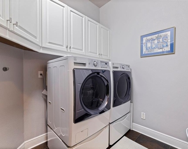 618 Saxony Boulevard - Photo Thumbnail 44
