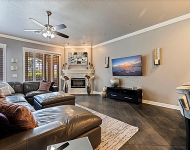 618 Saxony Boulevard - Photo Thumbnail 17