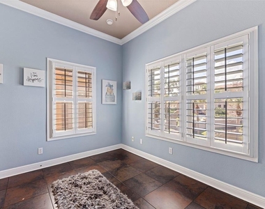 618 Saxony Boulevard - Photo Thumbnail 36