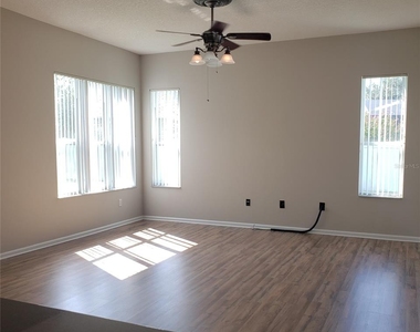 25638 Ferdinand Court - Photo Thumbnail 16