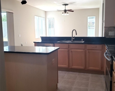 25638 Ferdinand Court - Photo Thumbnail 14