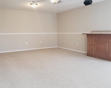 25638 Ferdinand Court - Photo Thumbnail 38