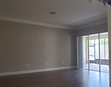 25638 Ferdinand Court - Photo Thumbnail 20